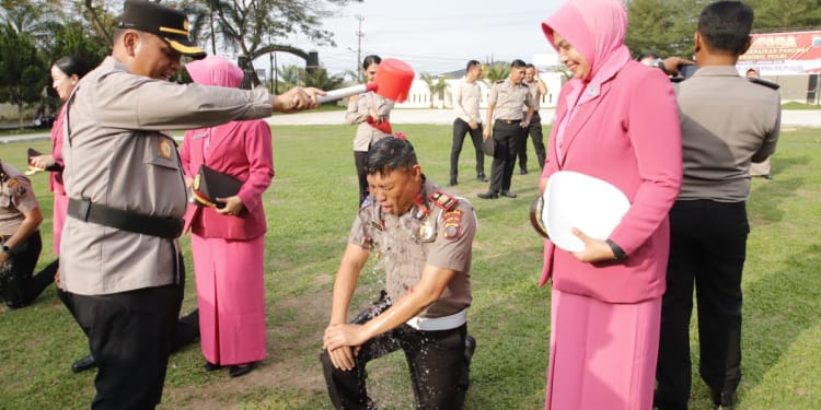 Polres Serdang Bedagai pimpin Upacara Laporan Kenaikan Pangkat Personil Polri